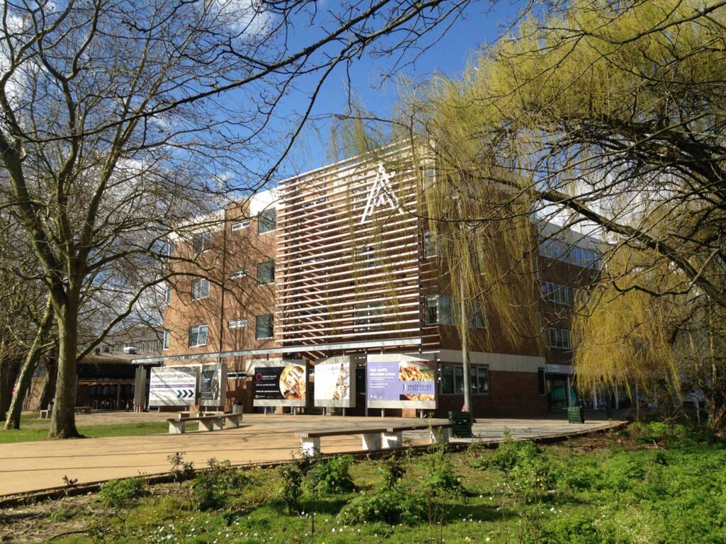 building-3-oxford-college